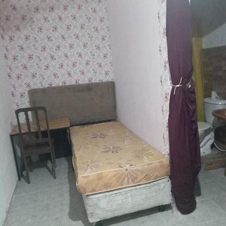 Kitinete Pequena Em Patio Compartilhado Villa Florianópolis Eksteriør bilde