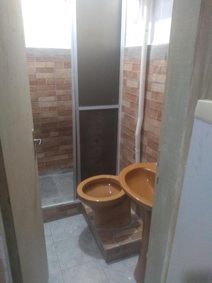 Kitinete Pequena Em Patio Compartilhado Villa Florianópolis Eksteriør bilde